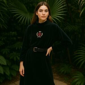 Vintage Lanz of Salzburg Velour Lounge Dress Womens L Black Crest Logo Maxi USA